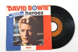 bowie-heroes-45T-300x200