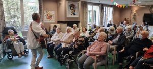 f87598b6-434b-4aa7-bff5-13d3feeb9399-300x135