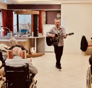 20250225_153721-300x288