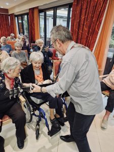 20250225_160443-225x300