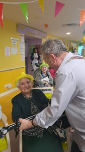 9d7dbe10-0e99-40b2-ae9a-3c678c7c29d7-169x300