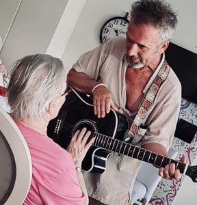 dca07692-9e92-411d-bc1b-4213df9298cc-288x300