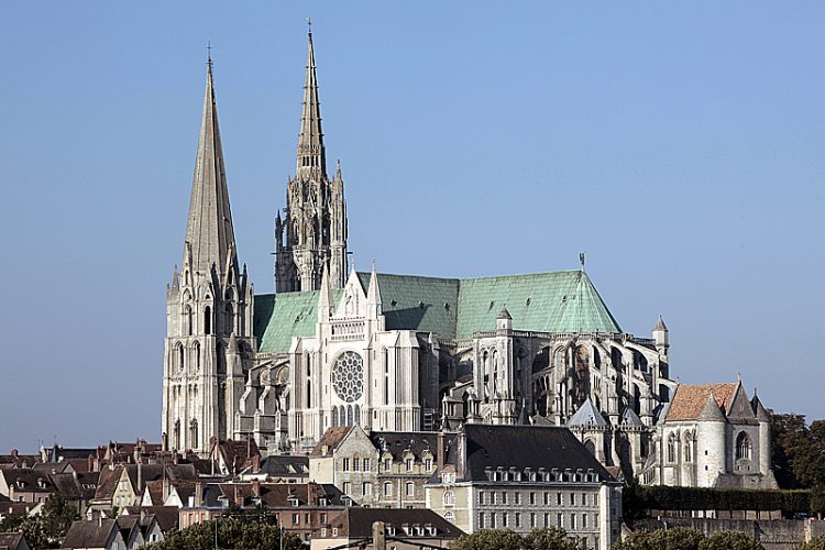 Cathedrale-de-Chartres-750x500