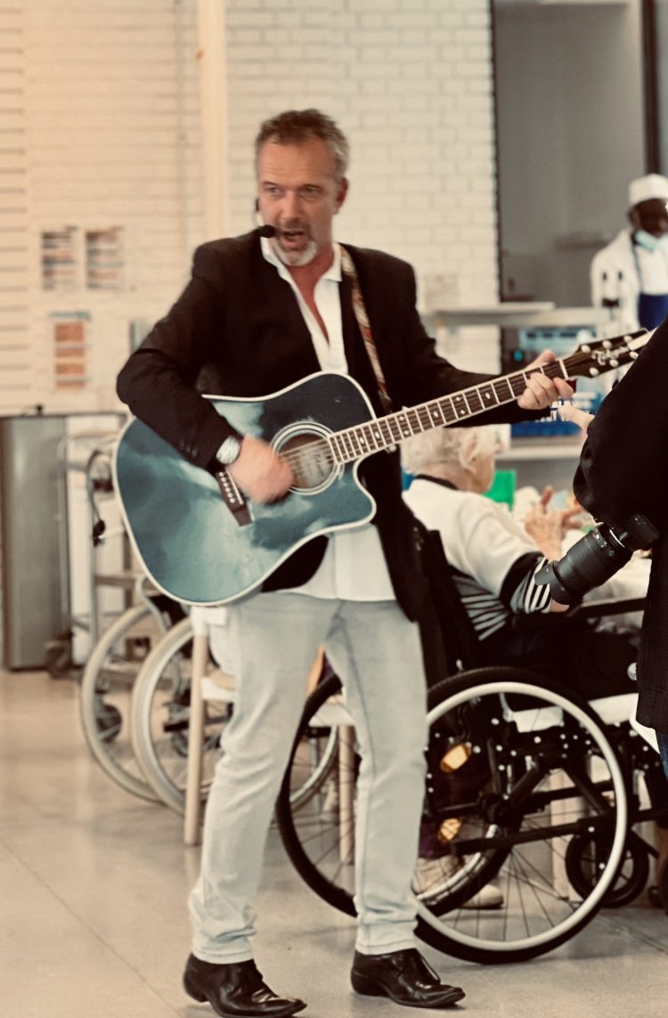 28887133-ABAA-4B92-B33B-F2E26F747FA8_1_201_a-750x1143