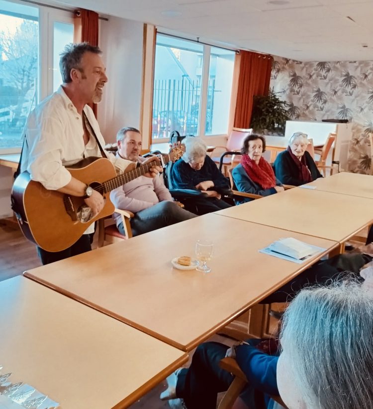 dbe7cbbc-628d-485c-9caa-32fd1abe95f2-750x821